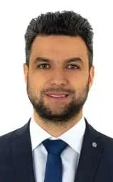 Aziz_Pek_Portrait.jpeg